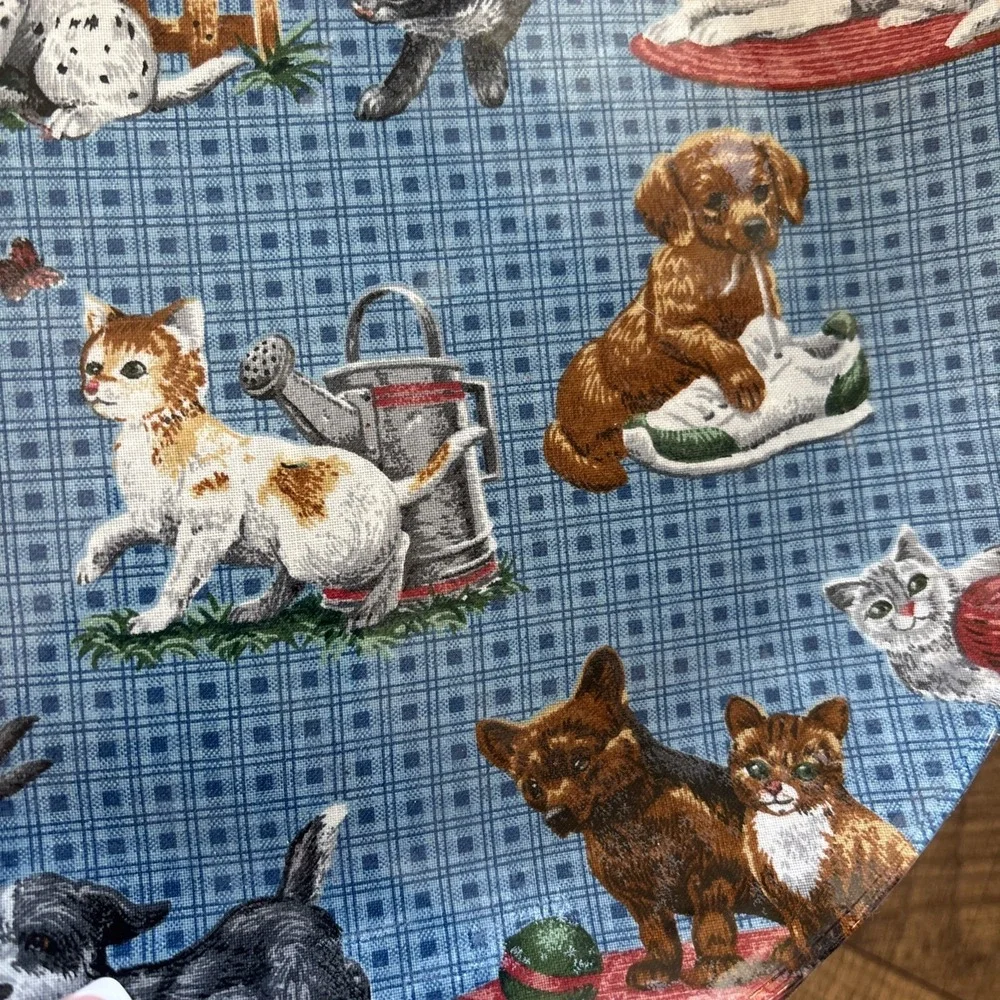 Vintage Decorative Plate Cranston Village VIP Fabric On Glass Puppies‎ Kittens